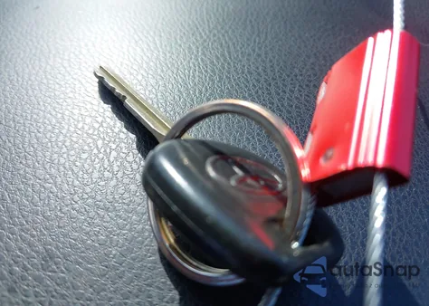 2015 Toyota Corolla L z USA, uszkodzony, nr VIN 2T1BURHE2FC332263